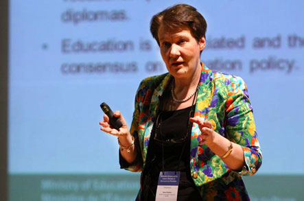 Jaana Palojärvi ministrou palestra sobre principais pilares da educação finlandesa